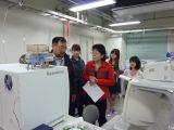 1 長谷川さんの研究室でTOCやTNの測定をさせてもらいました。