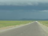 15 モンゴルでは雨がやってくるのが遠くから見えます。