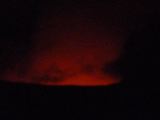 26 夕食後夜のハレマウマウに行き，熱々の溶岩で火口が満たされている事を実感しました