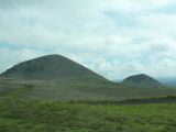 51 マウナケアの山麓には単成火山が見られます。ホットスポットの火山活動の進化を考える上で重要です